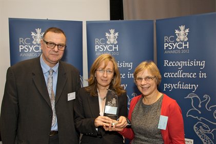 Dr Susan Pawlby and Dr Patricia Zunszain with Professor Peter Woodruff