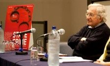 Noam Chomsky delivers public lecture at King's