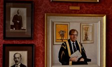 Committee room portraits
