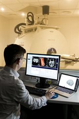 7T scanner