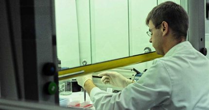 Student in Laboratory4