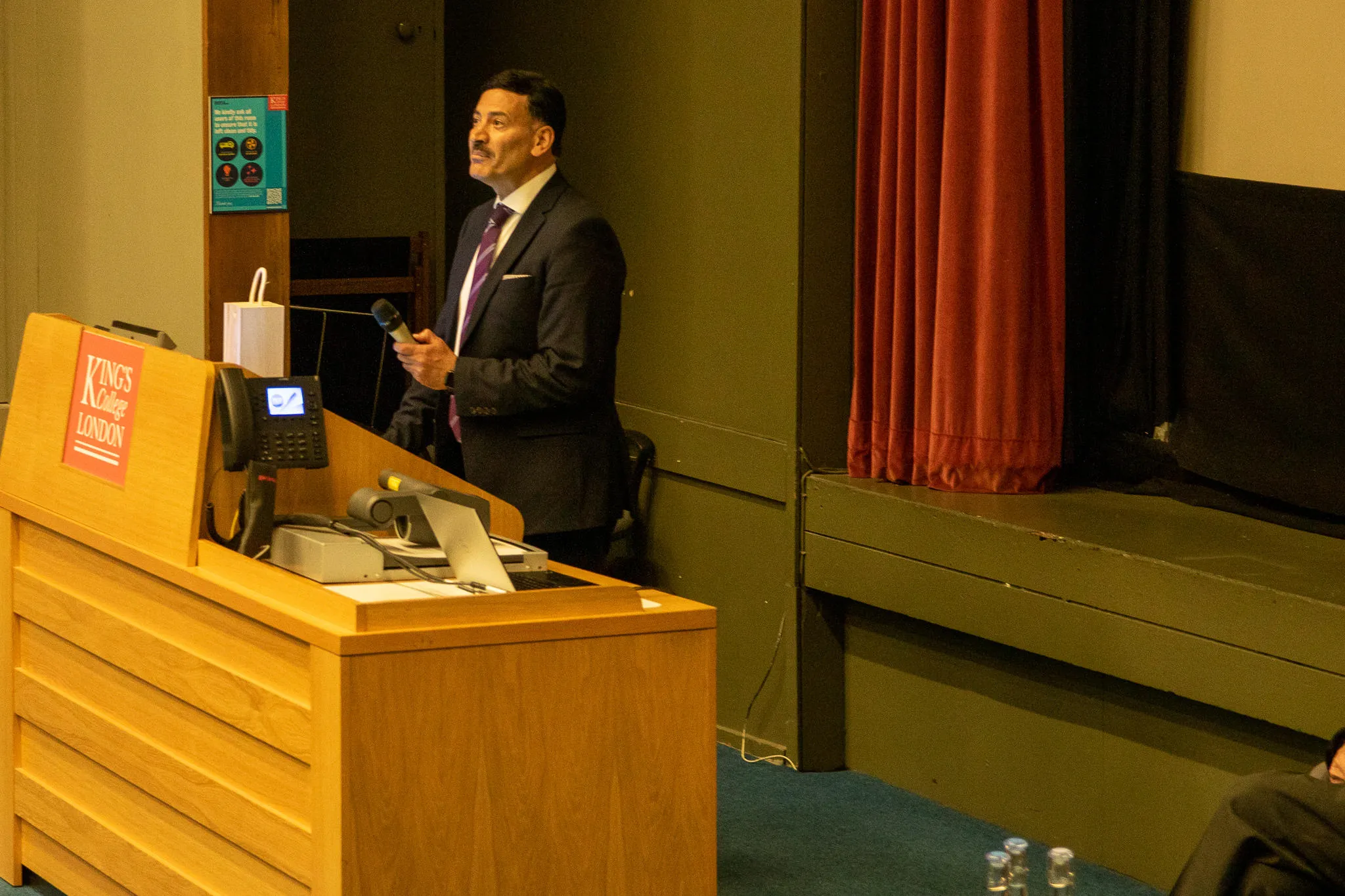 Professor Bashir M.  Al-Hashimi speaking to the audience at the Higgs Lecture 2022