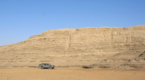 Exposure of delta front sediment at the Angamma palaeodelta