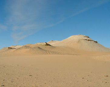 Exposure of lacustrine sediments at Bir az Zallaf