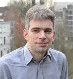 Dries Goossens is assistant professor at the Faculty of Economics and Business Administration of Ghent University. 