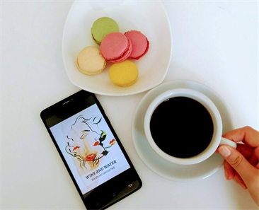 Ralitsa - Macaroons and coffee