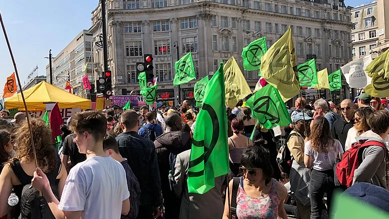 780px-Extinction_Rebellion_Oxford_Circus_London_April_19_2019.jpg