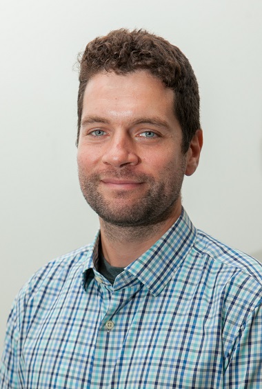 Dr Tom Simpson_380