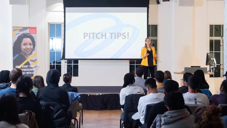 Jenna Dominique, EI's Communications Expert-in-Residence and host for the evening kicked off the event with pitching top tips. 