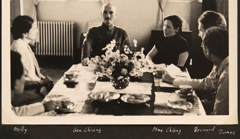 Photo of Chiang Kai-Shek and Madam Chiang with student League of National delegates 1938