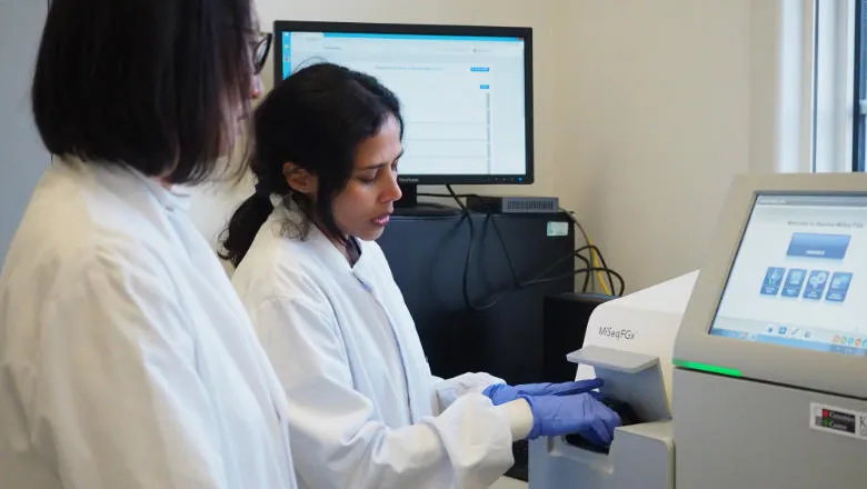 genomics staff 780 x 450
