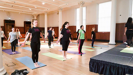 07-this-girl-can-x-kings-yoga