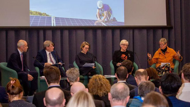 Panellists discussing the Net Zero review 