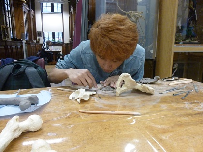 student bone-making2