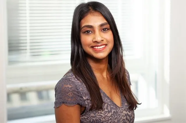 Roshiny Panchalingam (LLB 2012)