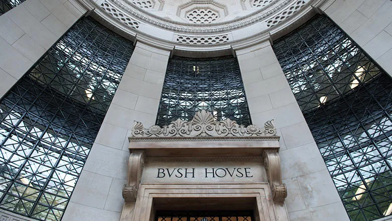 bush-house1-780x450