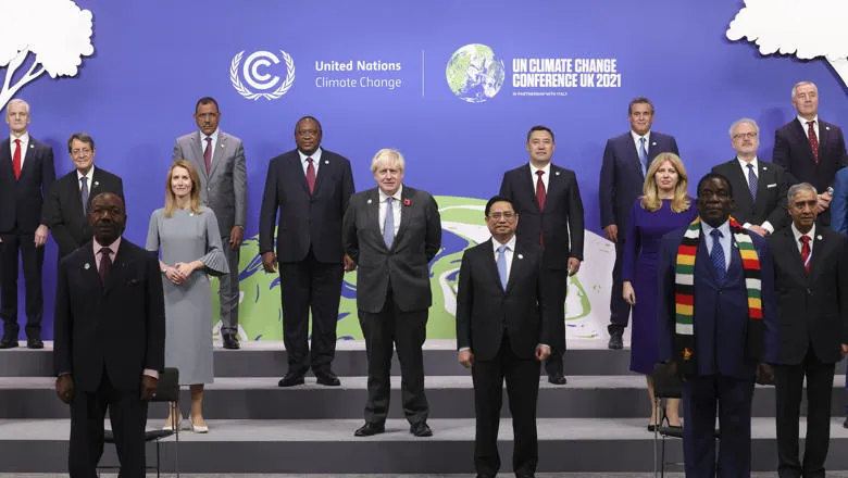 Boris Johnson at COP26 with world leaders