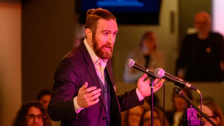 Dr Matt Tompkins