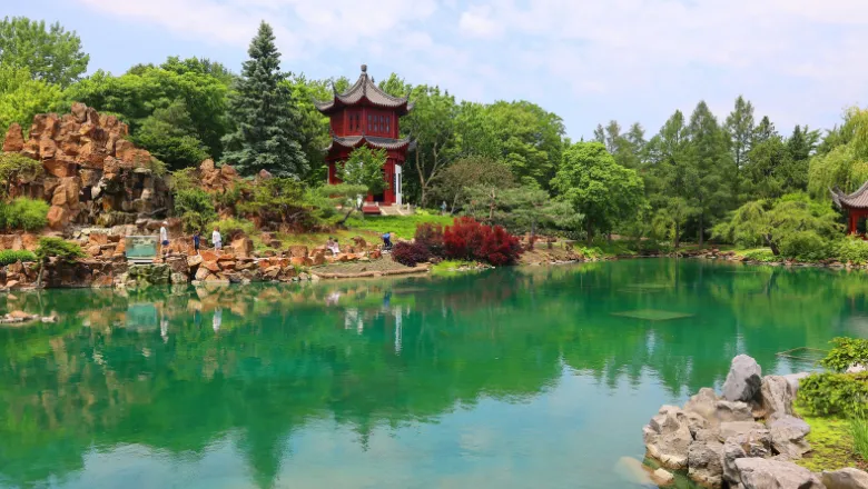 montreal botancial gardens 780x440 (shutterstock)