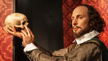 Shakespeare holding a skull