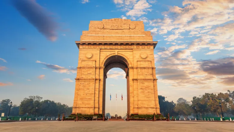 india gate new delhi 780x440 (shutterstock)