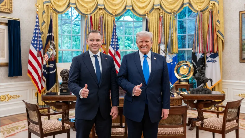 Nawrocki Tump at the Oval Office. Credit The White House, Public domain, via Wikimedia Commons