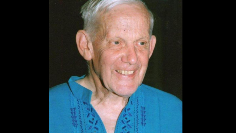 Peter J Marshall