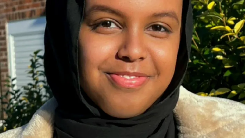 Photograph of Fahima smiling