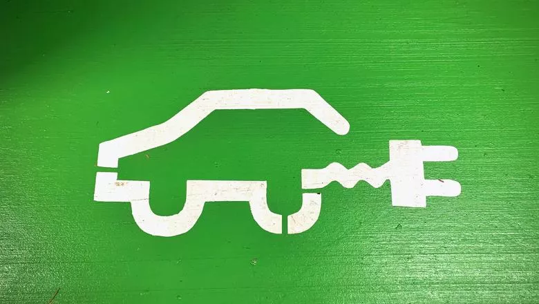 Research in action Green car header
