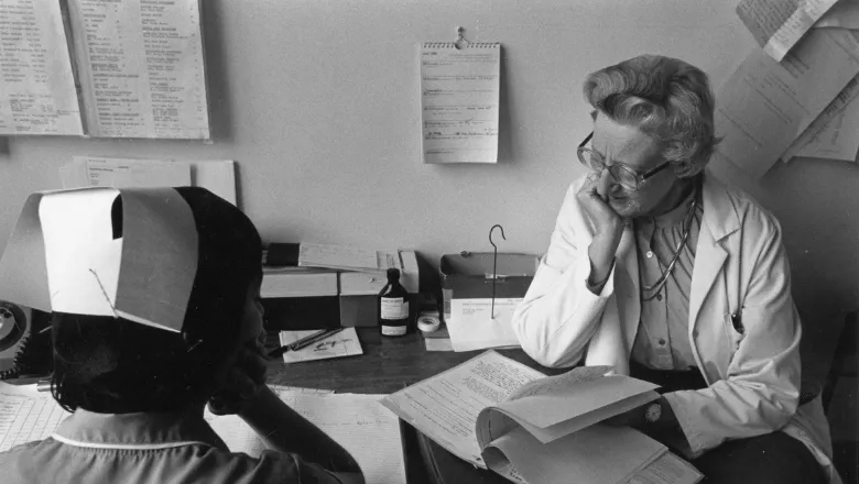 Cicely Saunders SaundersK_PP149_9_1_13_CS_and_nurse001 CSI 780x450