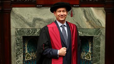 Deputy Executive Dean receives RCS Honorary Fellowship