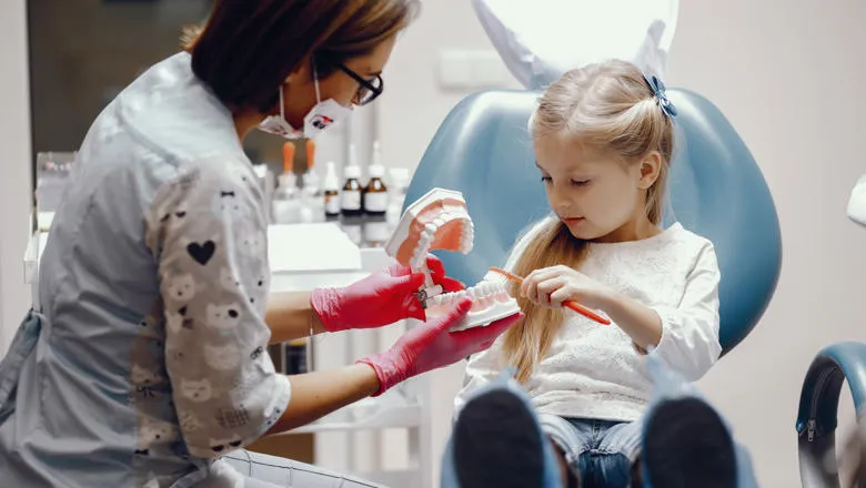 dentist-child-patient