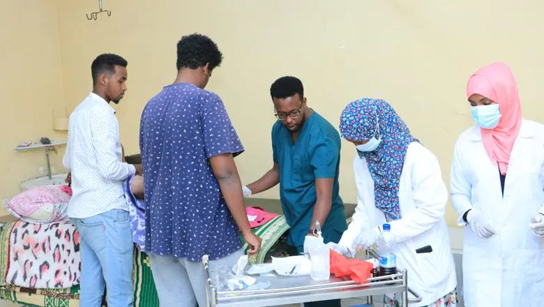 Healthworkers and patient emergency ward HGH Somaliland