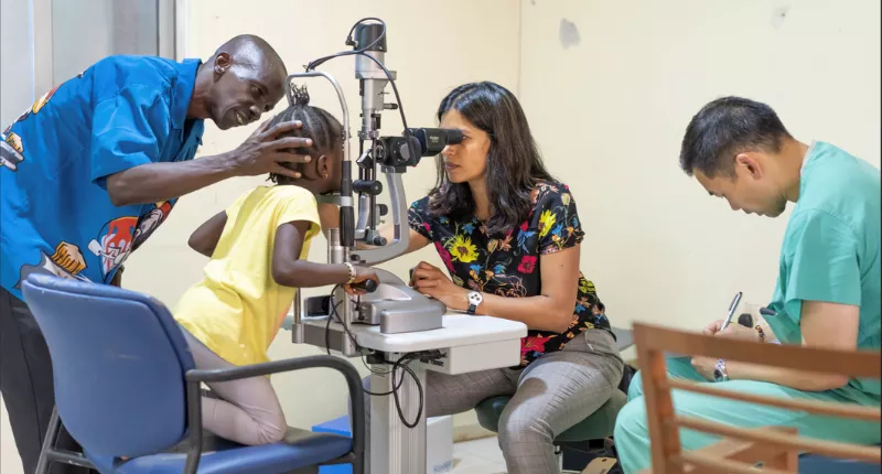 Ophthalmology volunteer Sierra Leone