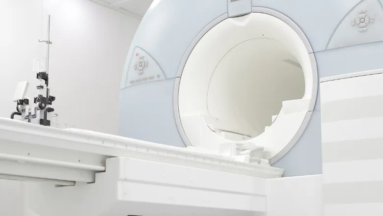 Magnetic resonance imaging (MRI) machine 