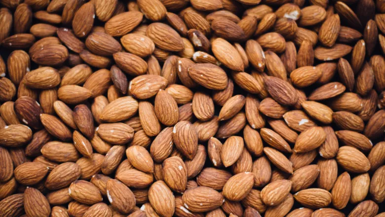 almonds 