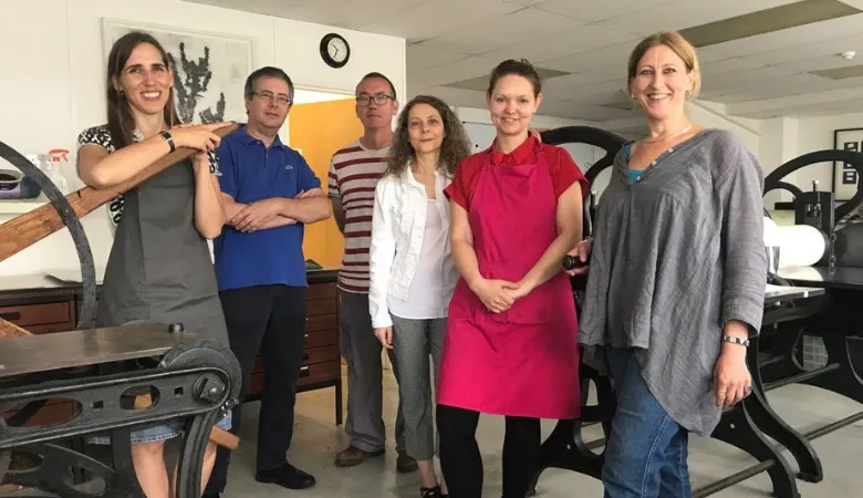 The interdisciplinary group - left to right: Jill Mueller, Andrew Atkinson, Gareth Morgan, Sasi Conte, Olga Suchanova, Julie Light – on location at Thameside Print Studio