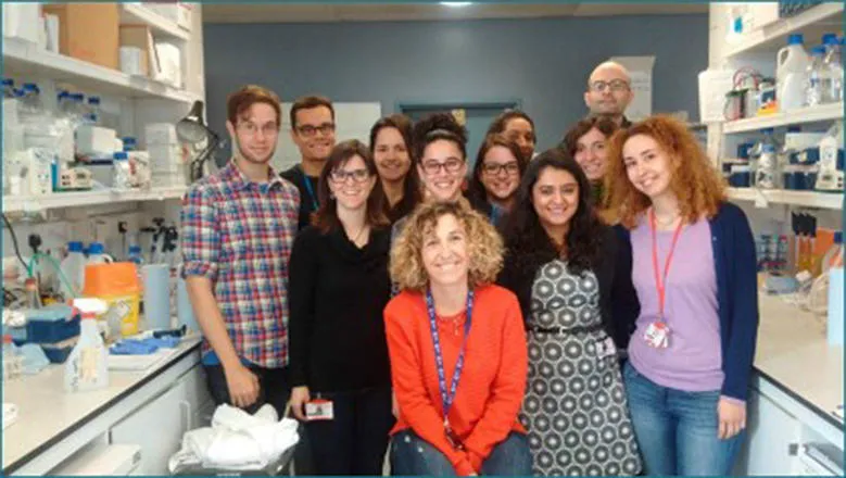 victoria-sanz-moreno-and-lab-420