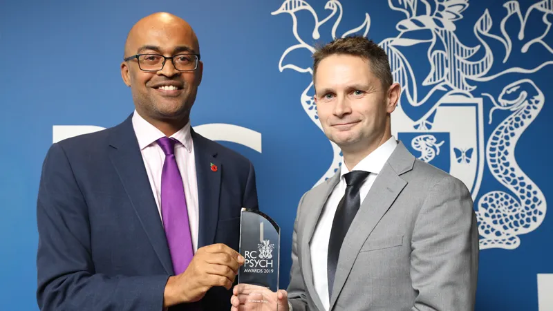 (L-R) RCPsych Chief Executive Paul Rees with Dr Derek Tracy