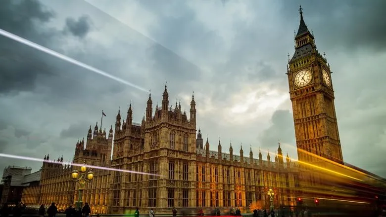  Shot of House of Commons and Big Ben 