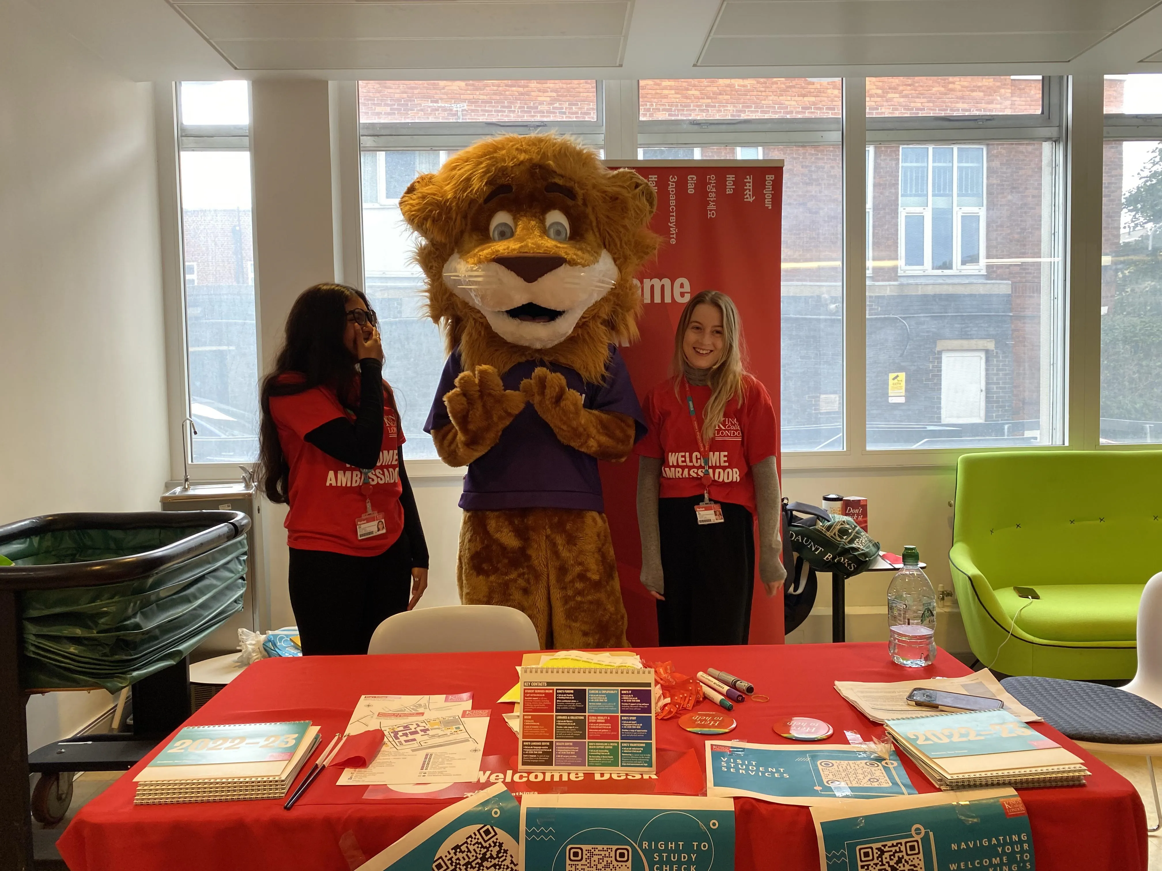 Reggie the Lion meets our student welcome ambassadors during Welcome Week.