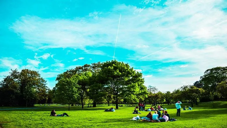 780x440px-london-park-2