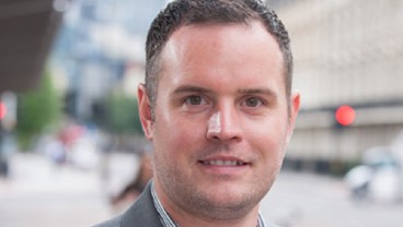 Dr Kirk Plangger