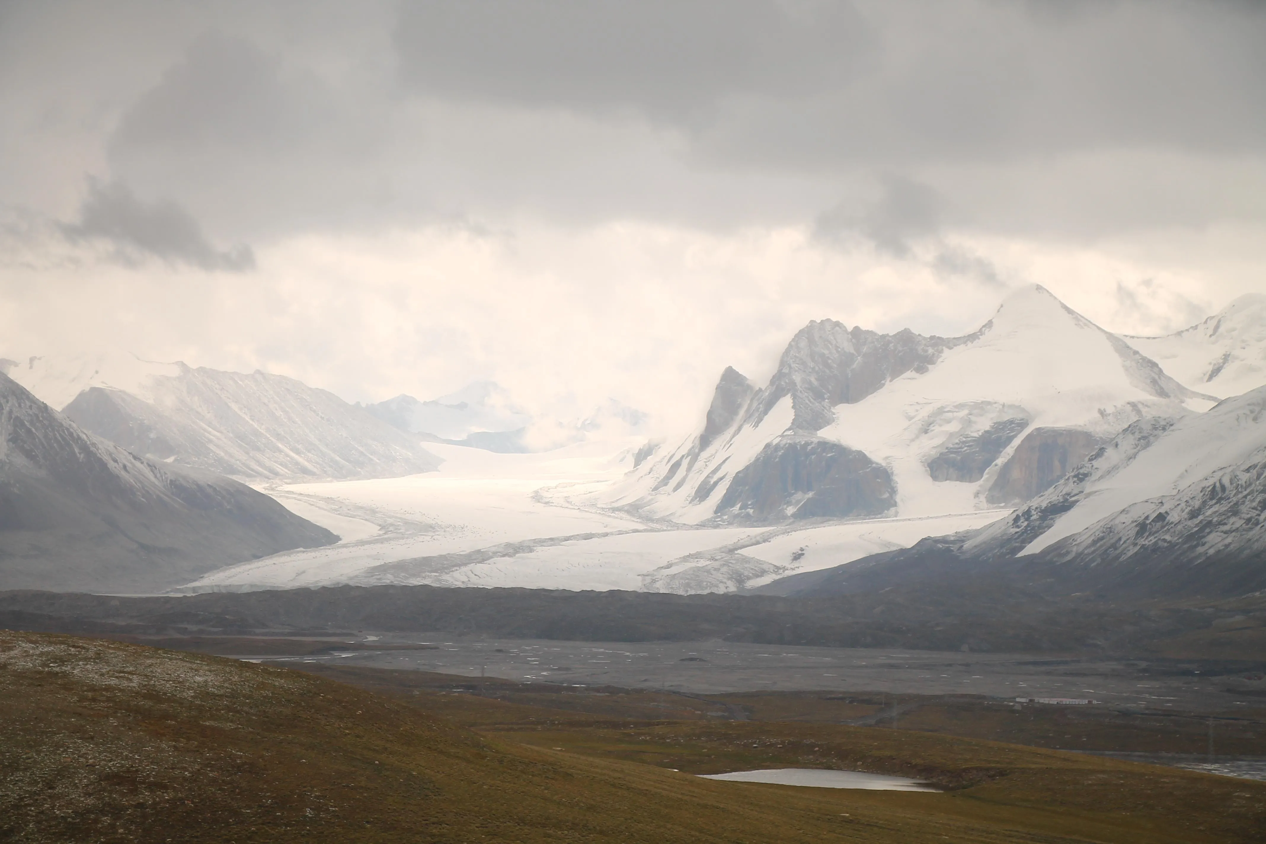 Kyrgyzstan glacier Jonas van Breedam 4