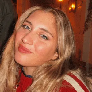 Michelle, a Student Life Content Creator