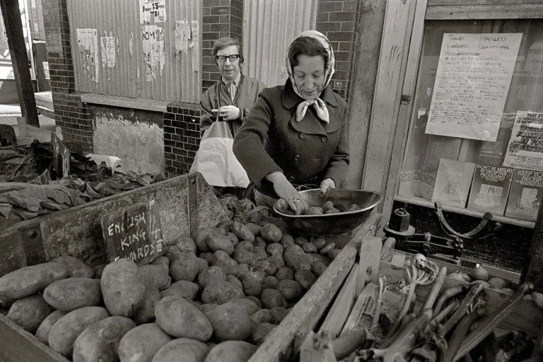 035_watney-street_potato-stall-TB-copy-768x512