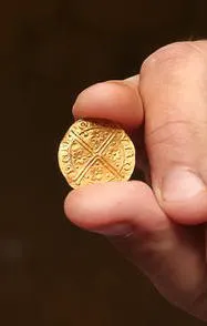Henry VIII Gold Coin 2
