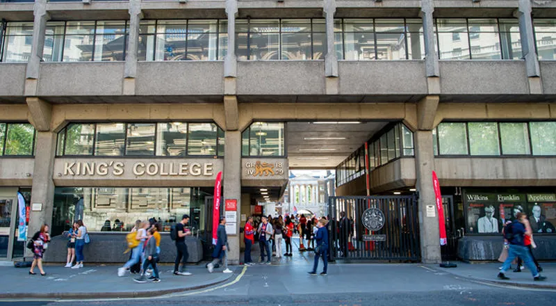 FEATURE Open day Strand building 1