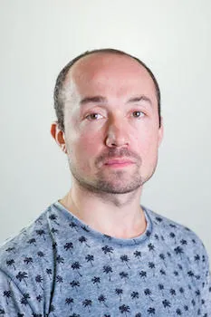 Headshot photo of Professor Dmitri Panov