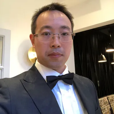 Yihua Hu